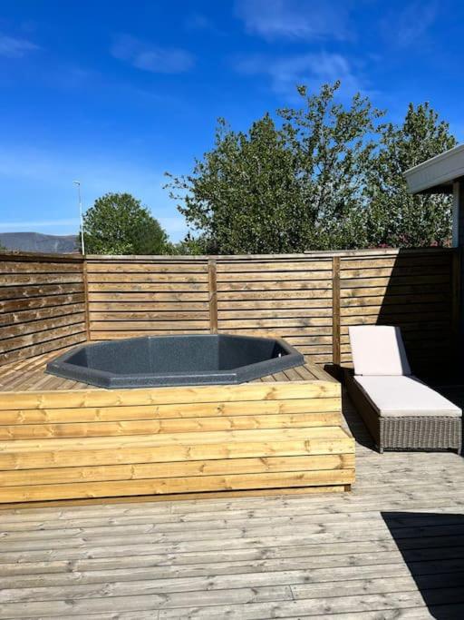 House With A Hot Tub Vakantiehuis Selfoss